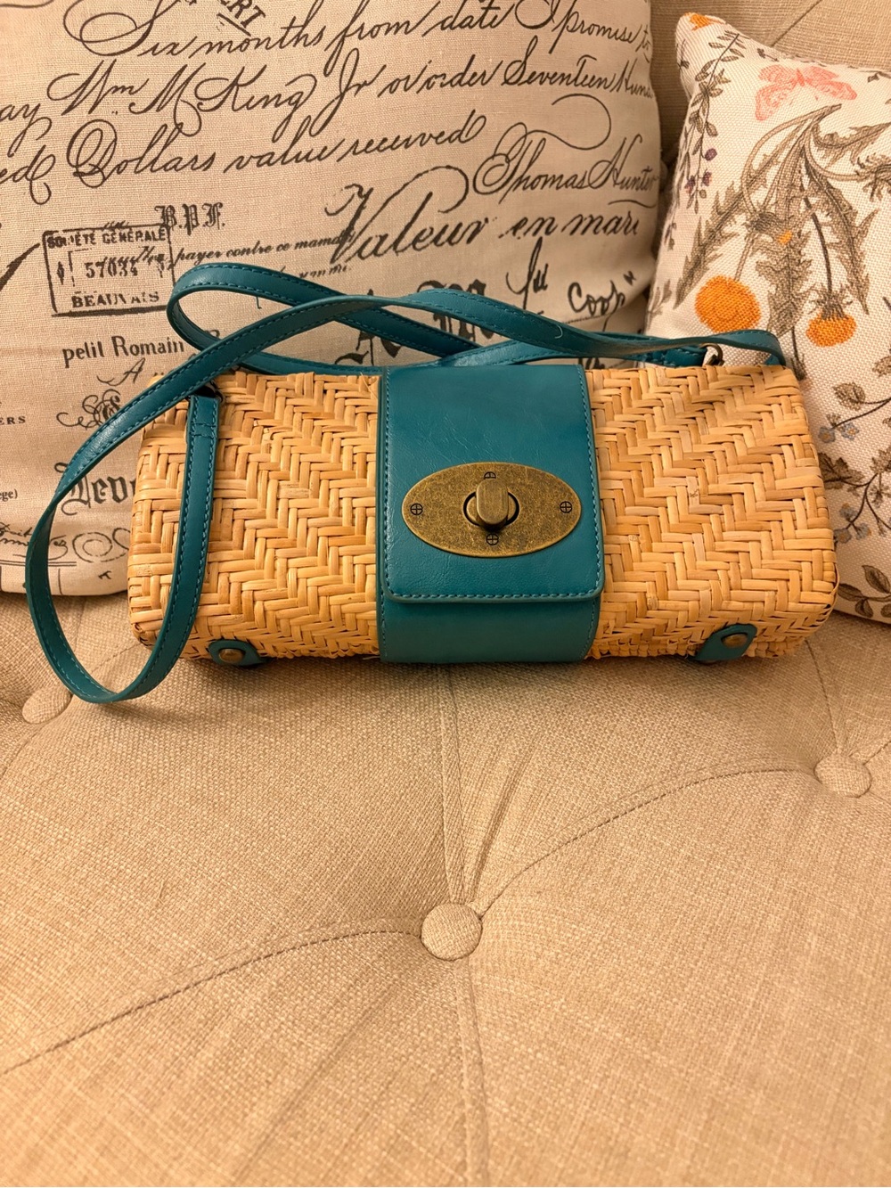 Kelly & Katie Teal Trim Woven Straw Clutch